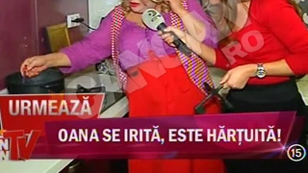 VIDEO Distractie la maximum in casa Clejanilor! Vezi cum gateste Viorica fara sa-si murdareasca bucataria si afla cu ce o bate Ionita