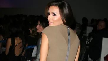 Eva Longoria stie sa-si puna formele in valoare! Uite ce fund beton are!