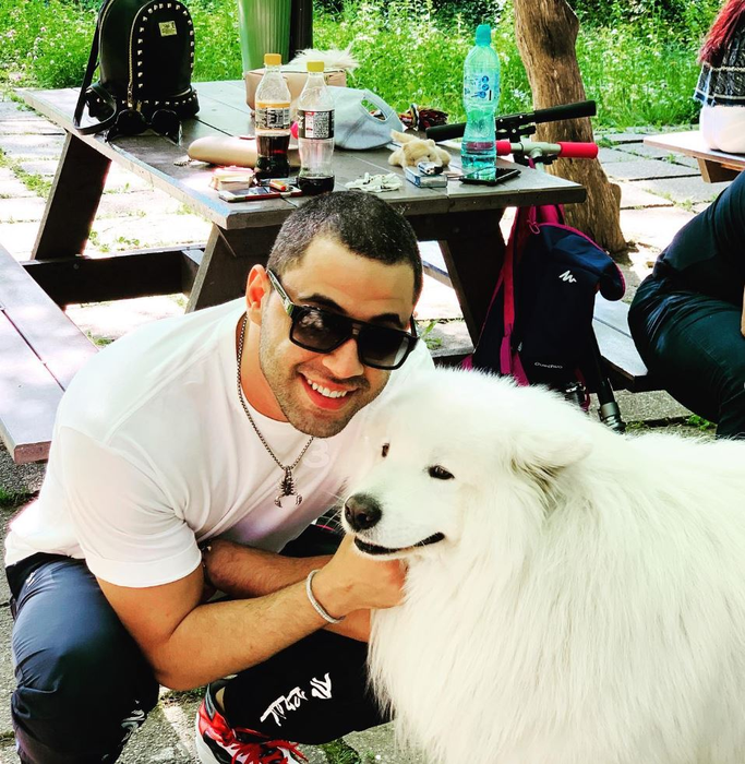 Alex este un mare iubitor de animale