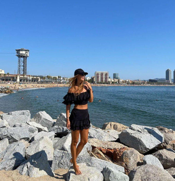 Soția lui Dan Petrescu face furori în vacanță. Fotografiile au strâns rapid mii de aprecieri pe rețelele de socializare