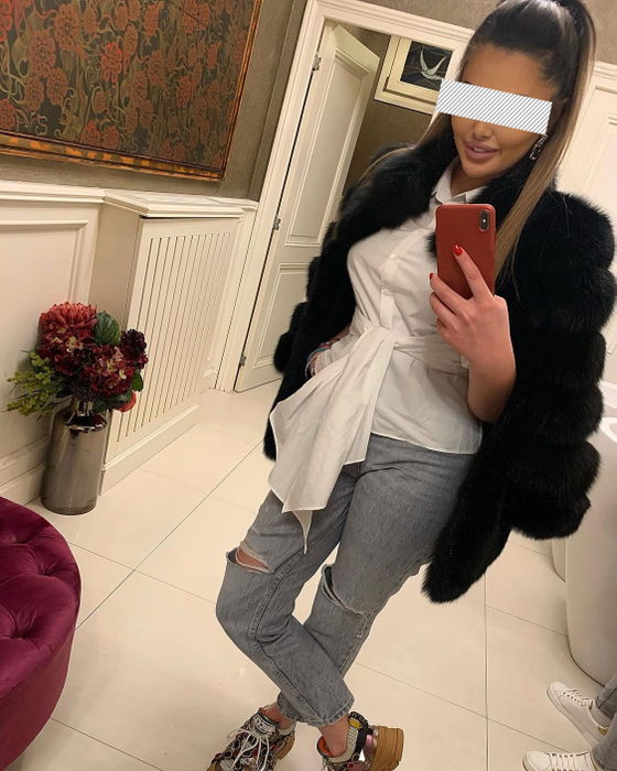 Gina postează și iar postează (Foto: Instagram)