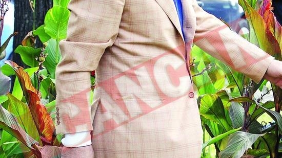Becali si-a luat costume de 150.000 EURO