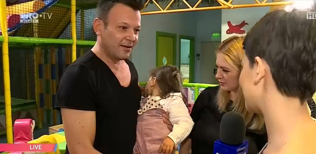 Dan de la „Fly Project” şi soţia lui au ales numele bebeluşului. Câte kilograme a luat în timpul sarcinii Raluca Deneş
