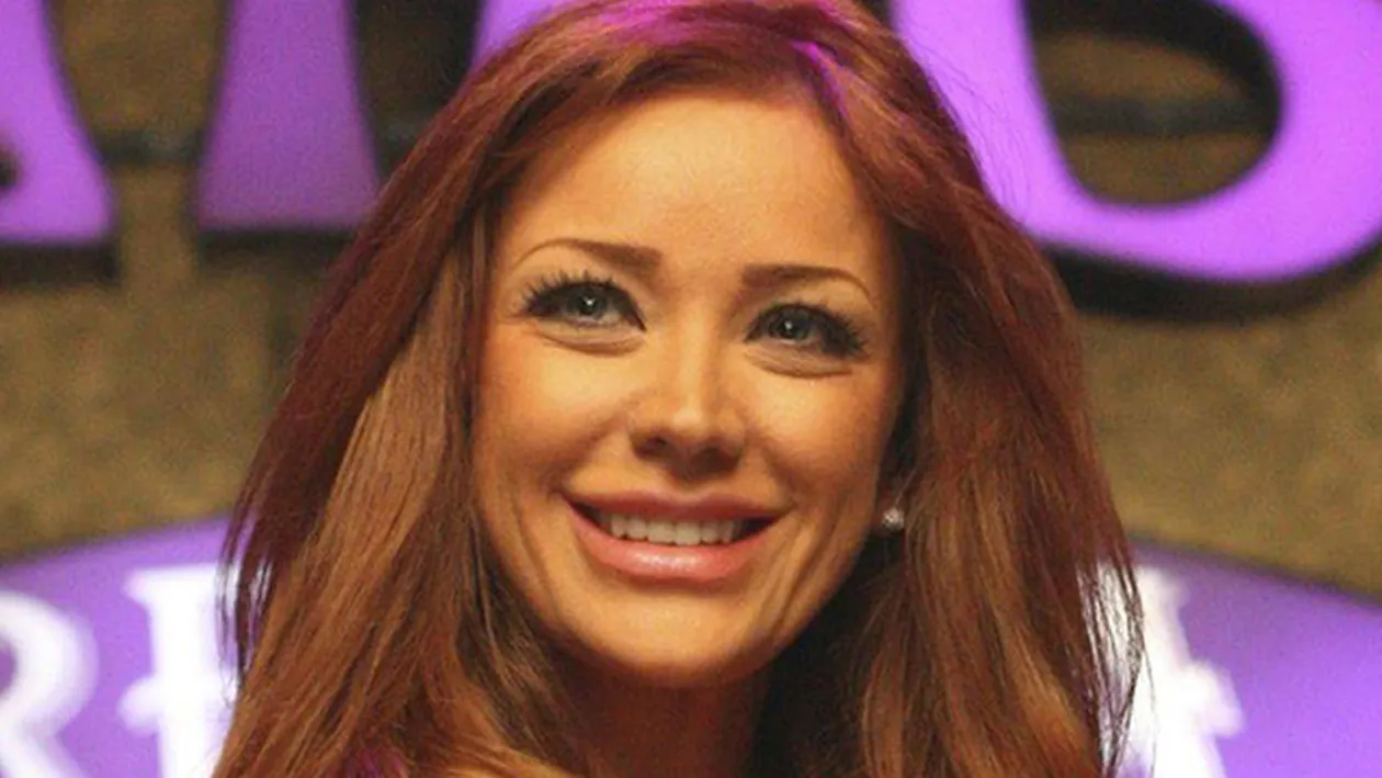 Cea mai tare poza a Biancai Dragusanu! Vezi cum a putut sa o PARODIEZE pe fosta sotie a lui Mihai Albu