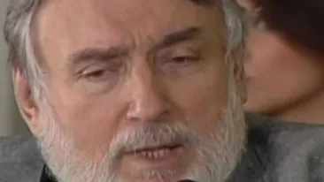 O poza de colectie! Paunestii la a patra generatie! N-o sa crezi cum arata laolalta toti stranepotii marelui poet!