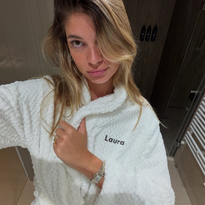 A lăsat totul baltă pentru iubitul fotbalist! Laura Giurcanu s-a mutat cu Marian Huja, în Maroc