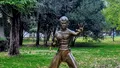 Statuia lui Bruce Lee a dispărut dintr-un parc din Mostar, Bosnia-Herţegovina