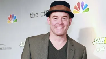 Actorul american David Koechner, cunoscut pentru rolul său din serialul ”The Office”, a fost arestat după ce a fost prins băut la volan