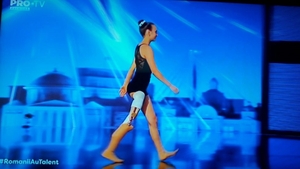 Românii au talent, sezonul 9. O gimnastă cu proteză la piciorul drept i-a cutremurat pe jurații show-ului de la Pro TV.