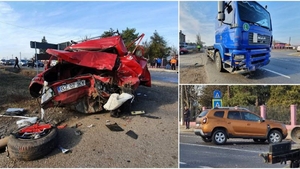 Dacie făcută praf pe una dintre cele mai periculoase șosele din țară! Trei mașini au fost implicate în accident