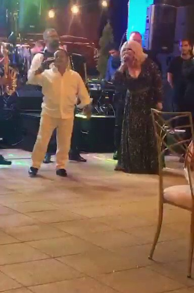 Adrian Minune și Taraful din Clejani, show de zile la botezul fiicei lui Karmen Simionescu