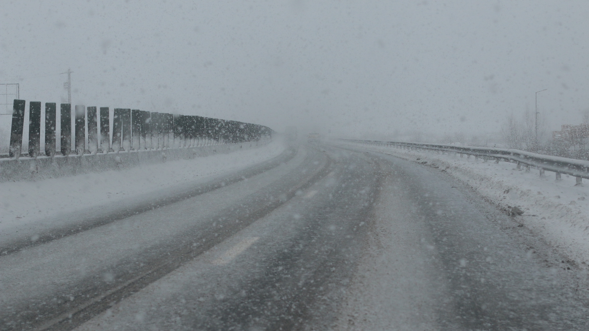 Atenţionare meteorologică: cod galben de polei şi vânt! Care sunt zonele afectate