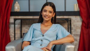 S-a dat de gol: cu cine se iubeşte Oana Moșneagu, Andreea din "Adela", în viaţa reală. Este chiar un actor din serialul de la Antena 1
