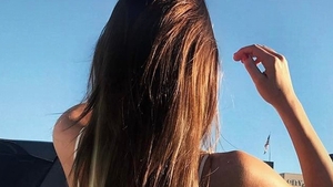 Ce a pățit o studentă de 22 de ani după ce și-a dat întâlnire cu un bărbat care a "agățat-o" pe Tinder. S-au văzut, au băut alcool, s-au retras într-o cameră de hotel și... ce a urmat întrece orice imaginație