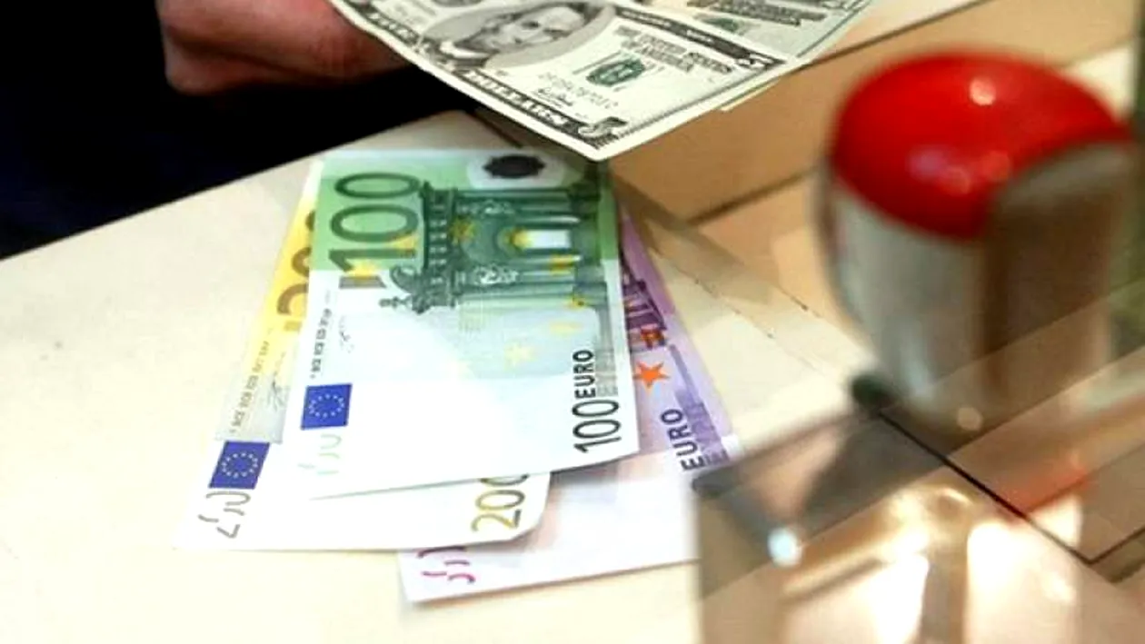 Surpriză la casele de schimb valutar! Câți lei costă 1 euro la început de an 2019