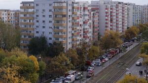 După sărbători, potopul taxelor: 2026 vine cu biruri cât casa!