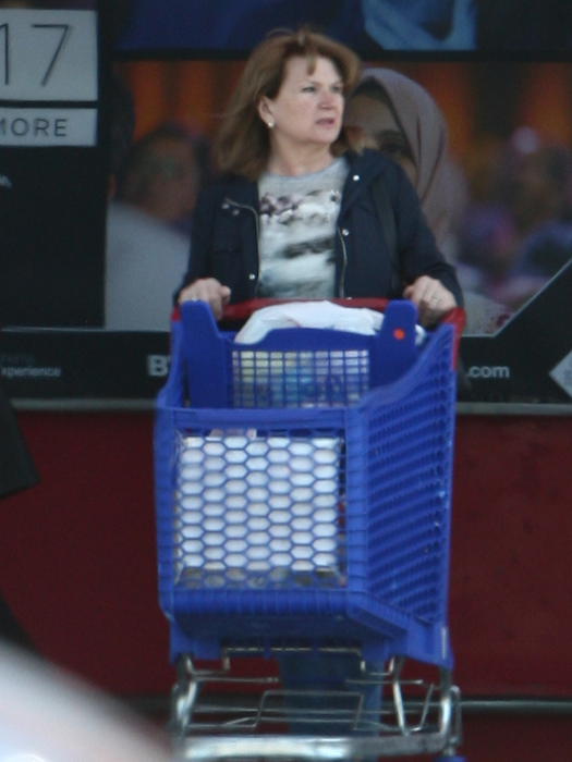 Maria Băsescu nu a uitat nici de hăinuţe pentru nepoţei