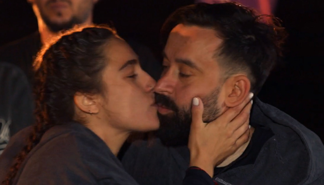 Merită? Câți bani au primit Oase și Maria Pitică, de fapt, pentru că au câștigat Power Couple 2026. Foto: captură Antena 1