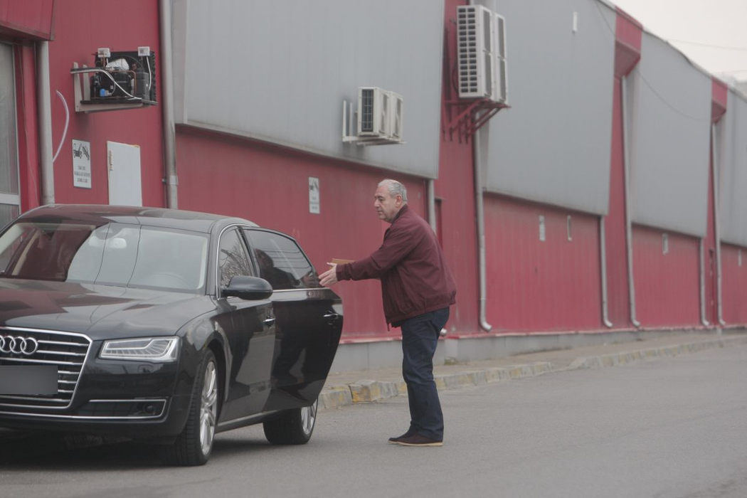 Afaceristul s-a dus la cumpărături special pentru Raluca Miu