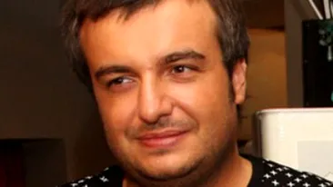 Imagini-marturie: I-a crescut parul in doua luni cat altora in doi ani! Razvan Ciobanu arata de parca poarta peruca dupa implant