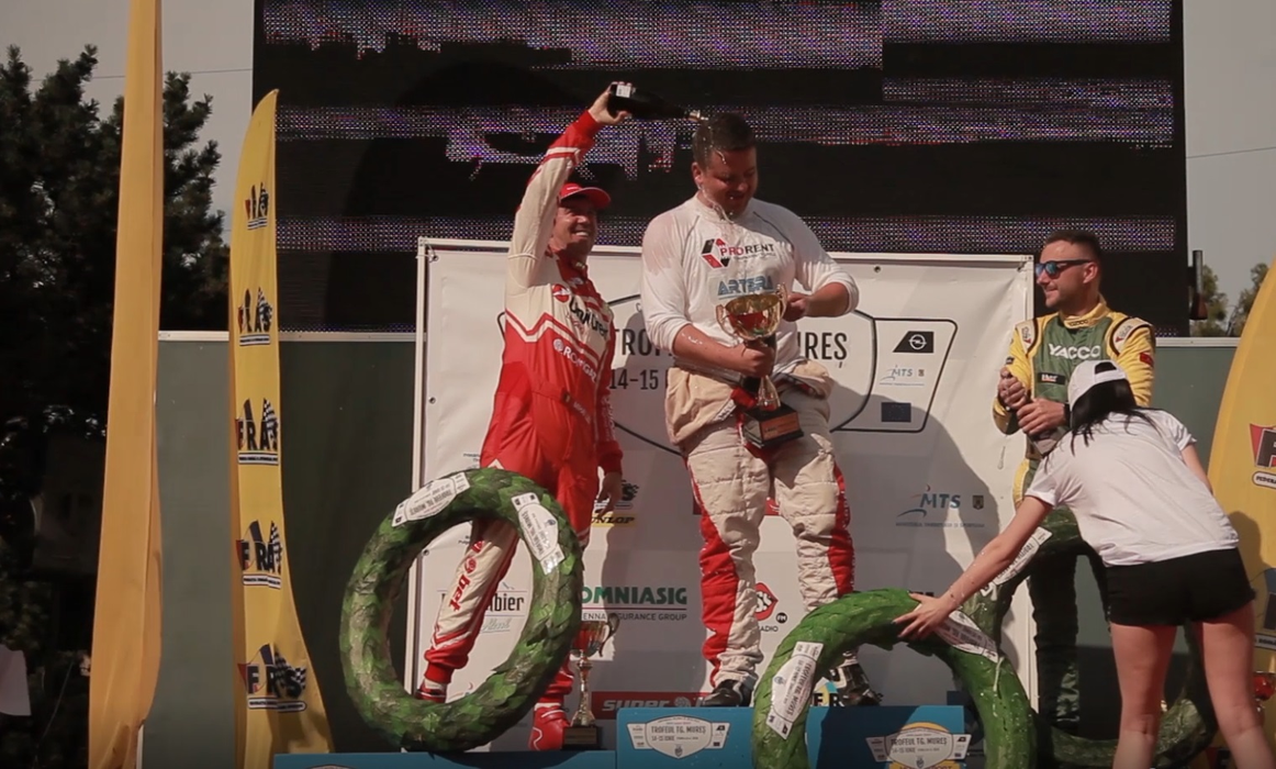 Costel Cășuneanu Jr. a făcut accident pe pistă, în cadrul Campionatului Național de Super Rally. El a obținut primul loc la general