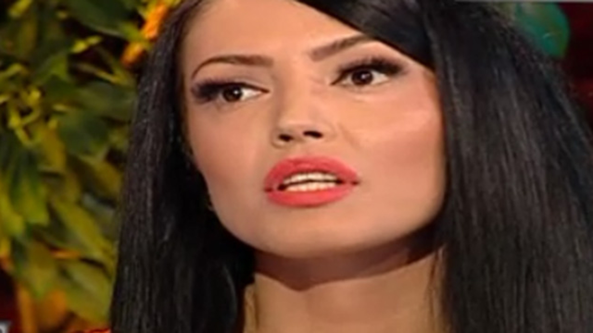 Mantea si-a iesit din fire la TV! A dezvaluit totul despre aventura iubitului ei si a avut un mesaj dur: "Sunteti penibile!"
