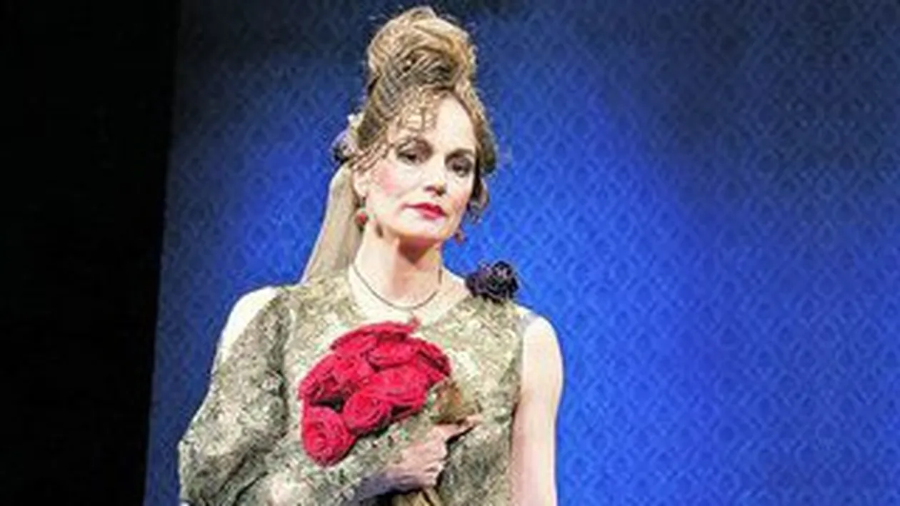 Fac yoga de 45 de ani - Cum reuseste Maia Morgenstern sa aiba dimensiunile unui fotomodel la 50 de ani