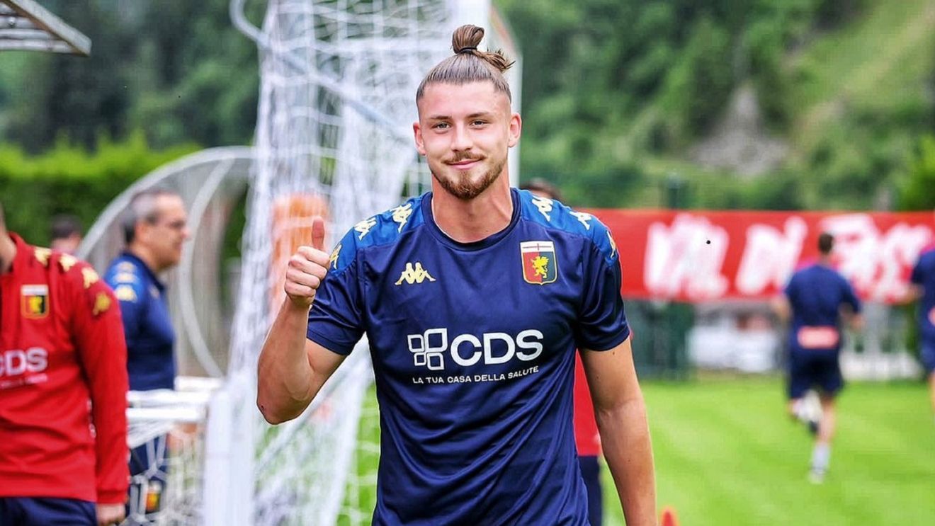 Vis îndeplinit pentru Radu Drăgușin! Colosul din Premier League a pus banii pe masa lui Genoa