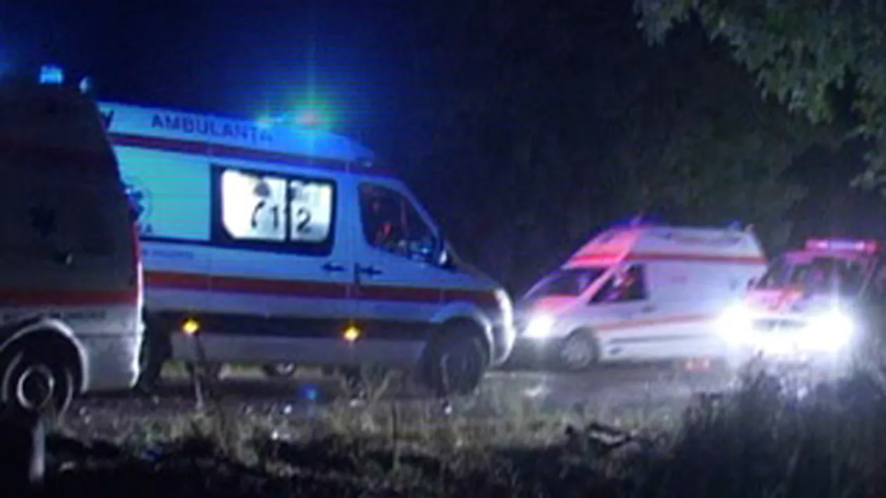 Copilul de 4 ani ranit in accidentul de la Tulcea a fost operat, dupa ce a suferit ruptura de splina si ficat. Medicii sunt rezervati