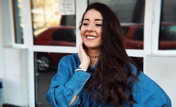 Nicole Cherry și-a pus silicoane: ”Mama Natură n-a fost generoasă cu mine”