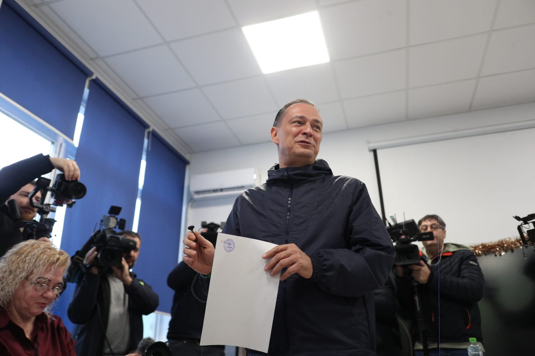 Daniel Băluță, candidatul PSD, a votat astăzi. Sursa foto: Mihai Pop