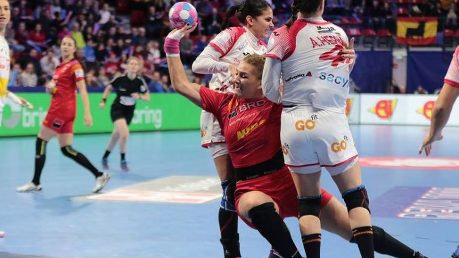 Crina Pintea în echipa ideală la Europeanul de handbal din Franța!