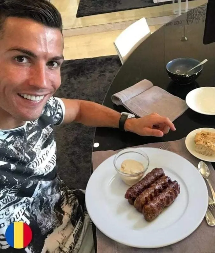 Ce comentariu i-a lăsat un român lui Cristiano Ronaldo, după ce l-a văzut cu o farfurie cu 3 mici, în față: "Doar.."