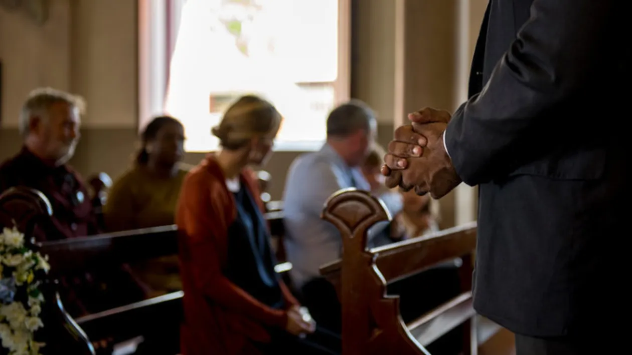 Atac armat într-o biserică din România, în timpul slujbei de Sf. Nicolae! Jandarmii au intervenit imediat