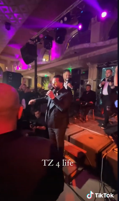 Tzancă Uraganu a cântat la petrecerea de botez a lui Iair, fiul Vlăduței Lupău și al lui Adi Rus. Sursă: Tik Tok