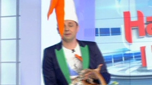 Catalin Maruta: "Mondenele noastre incep sa dea jos din cojoace ca Baba Dochia pana raman dezbracate...de secrete"