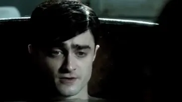 Fierbinte! Fostul Harry Potter, gol, în cadă, alături de un alt bărbat extrem de sexy! N-ai vrea să te bagi şi tu?