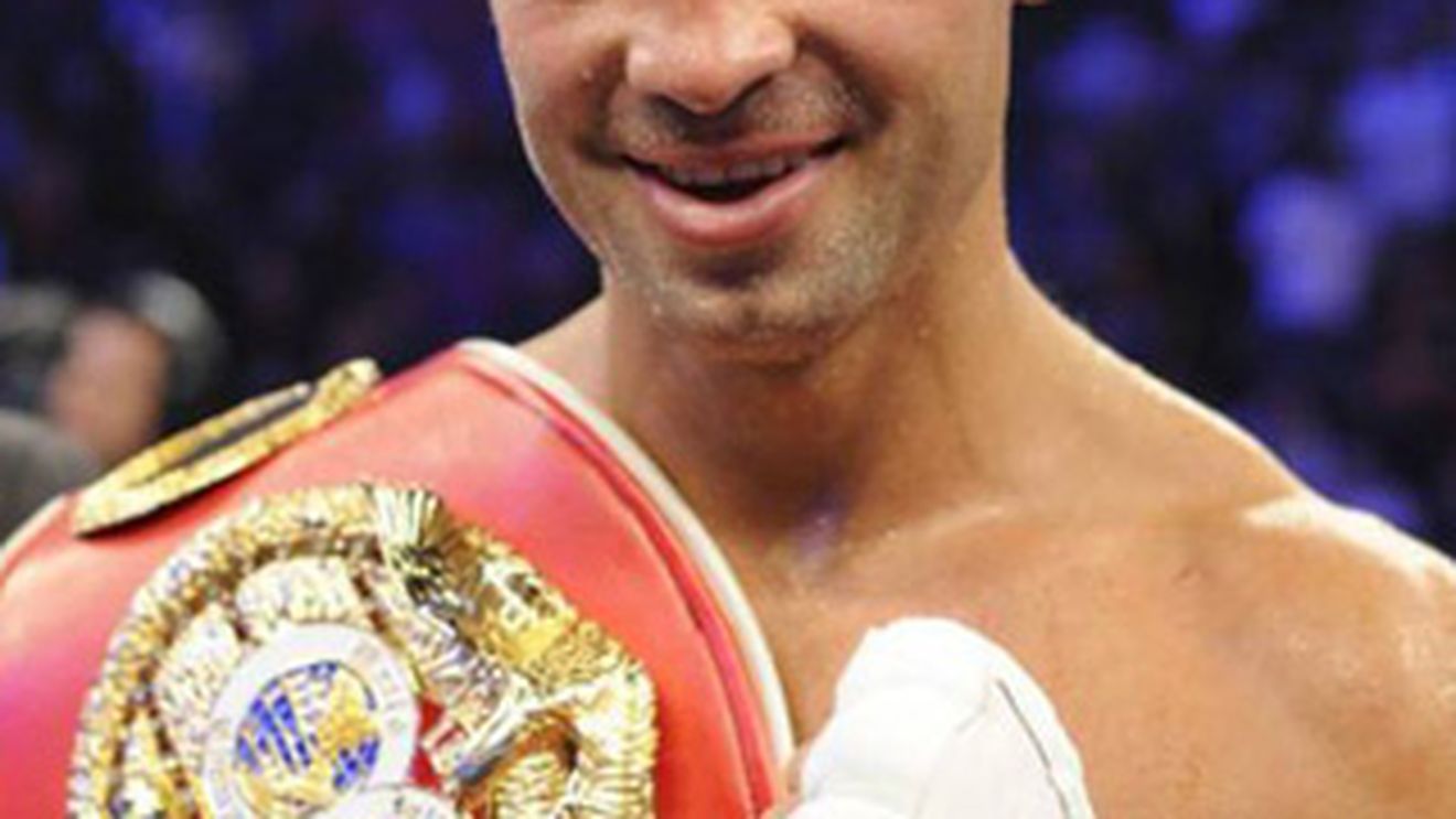 Lucian Bute, campion absolut! Si-a aparat pentru a noua oara centura cu succes! L-a batut la puncte pe Johnson!