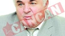 Simirad renunta la sefie pentru pensie