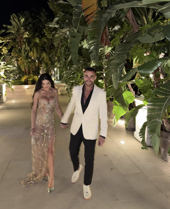 În plin scandal privind custodia copiilor, Philipp Plein îi face declarații de dragoste în public Andreei Sasu: ”Femeia de lângă mine”
