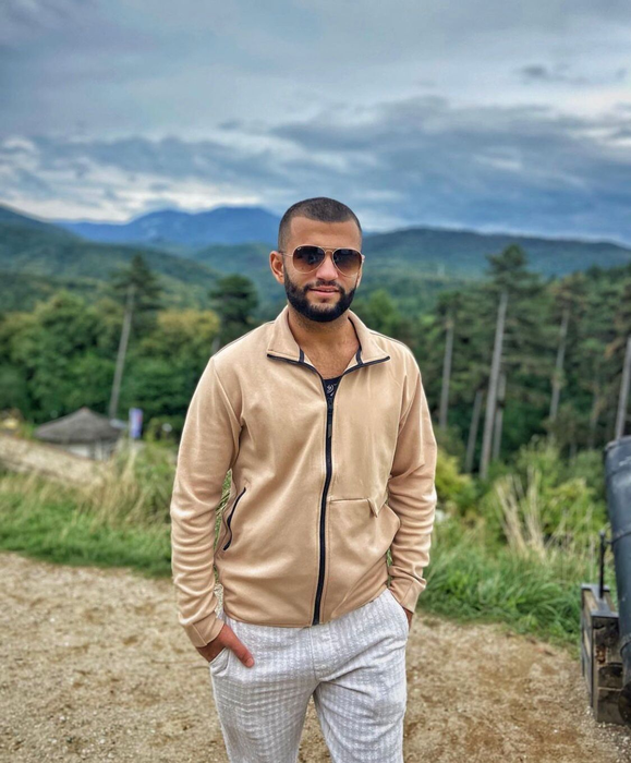 De la campion în arte marțiale, la actor pentru PRO TV / (Sursa: Instagram)