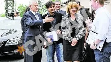 Proiectul primarului Sorin Oprescu Dog Town, sursa de inspiratie pentru vecini! Edilul Sofiei vrea sa reproduca adapostul de caini de la Uzunu