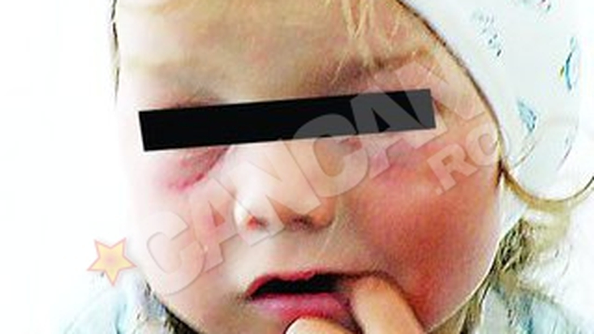 Un baietel din Arges, torturat de propria mama, nu mai suporta nici sa fie atins "Nu da, nu da!"