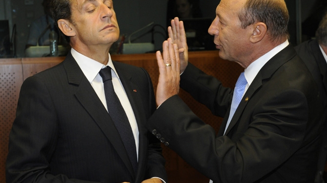 Basescu si Sarkozy, discutii aprinse pe tema romilor