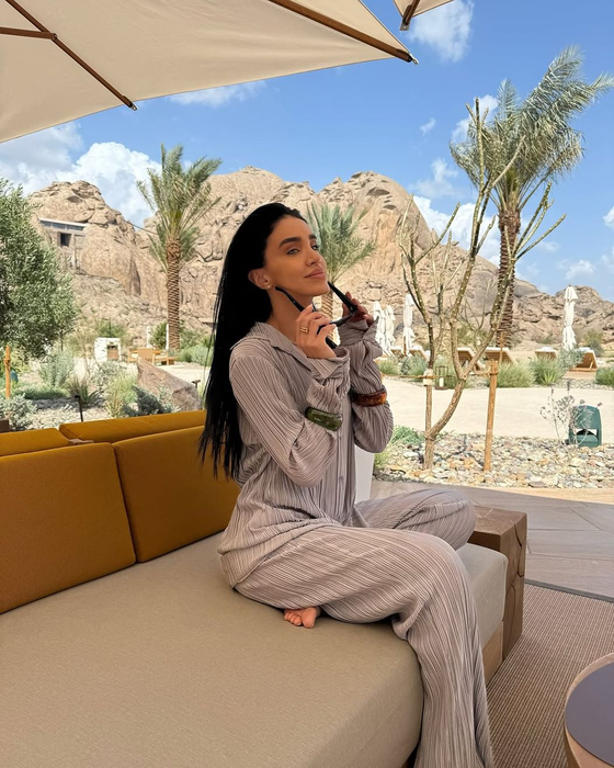 Nu e o glumă! Cât costă o noapte de cazare în resortul din Arabia Saudită în care stă Adelina Pestrițu