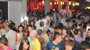 Guess Who a cantat pentru elevii care au picat BAC-ul