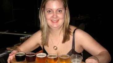 O femeie consuma 12 beri și o sticlă de vodka pe zi, până au anunțat-o medicii că va muri. Ce s-a întâmplat cu tânăra