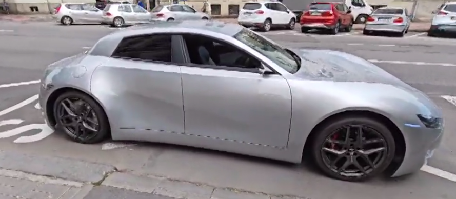 Mașina electrică românească poate atinge 120 km/h