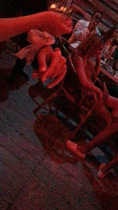 Radu Mazăre s-a distrat în club, alături de un veritabil harem, format din... opt domnişoare!
