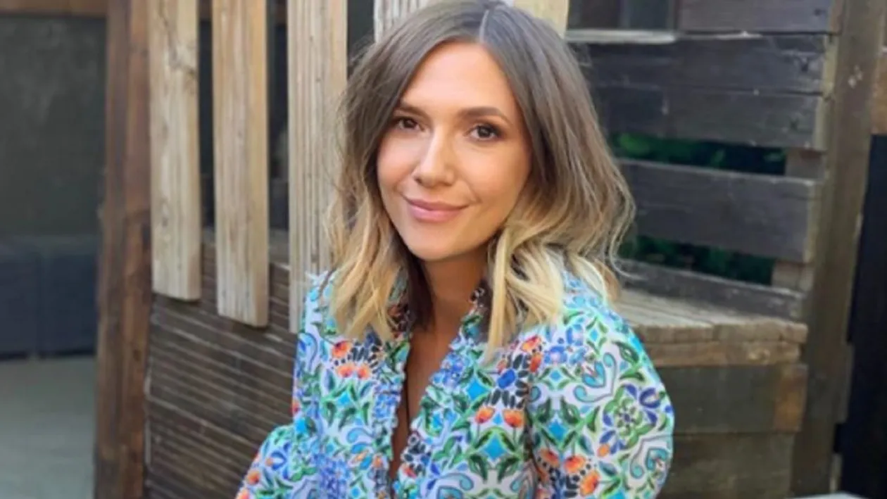Adela Popescu, schimbare radicală de look. Cum arată vedeta, după ce s-a tuns scurt și a ales o altă culoare a părului